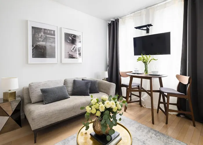 Beautiful 2Bd With A Gym Near Times Square
